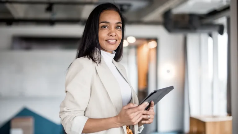 accountant spending less time on month end close with P2P automation