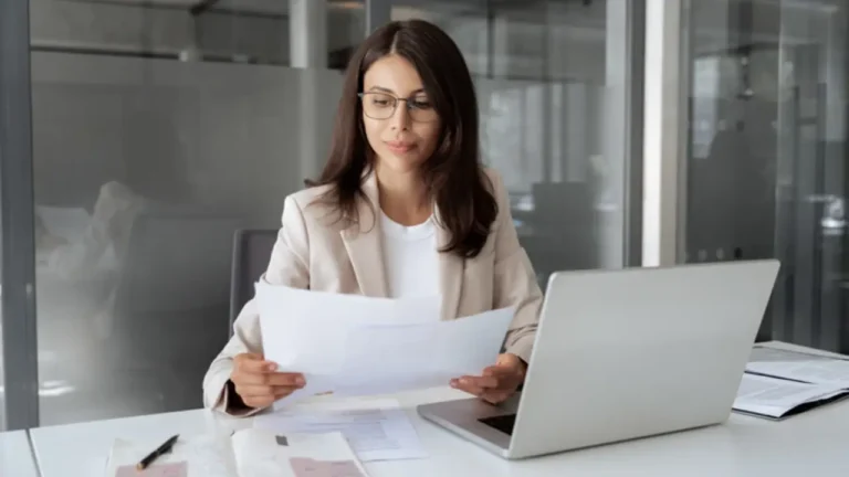 procurement manager issuing virtual cards