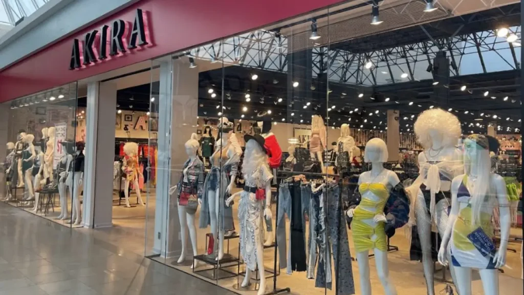akira retail store