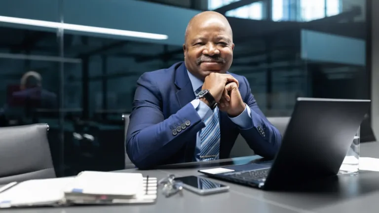 professional reviewing vendor management software that offers cost savings